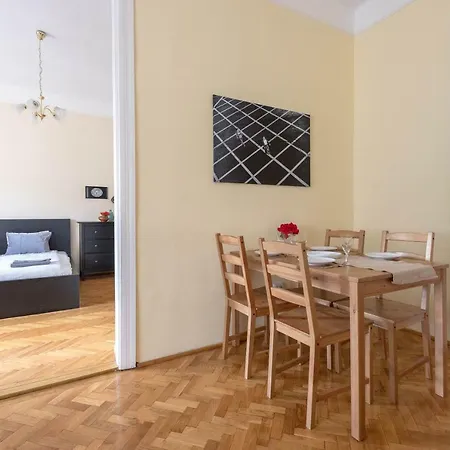 Apartment Wesselenyi Design *